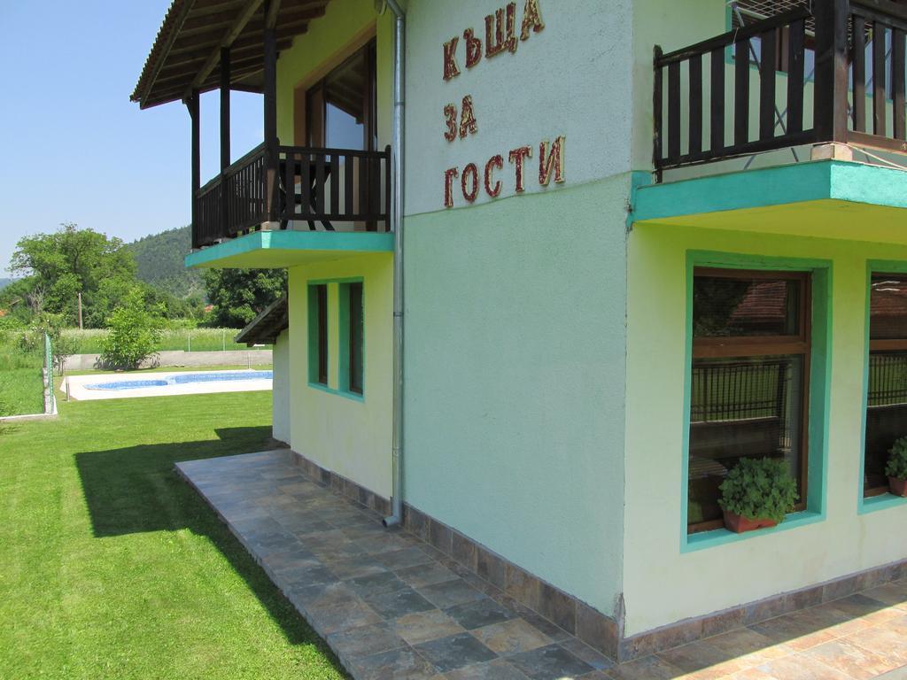 Pri Orehite Guesthouse Oreshak  Dış mekan fotoğraf